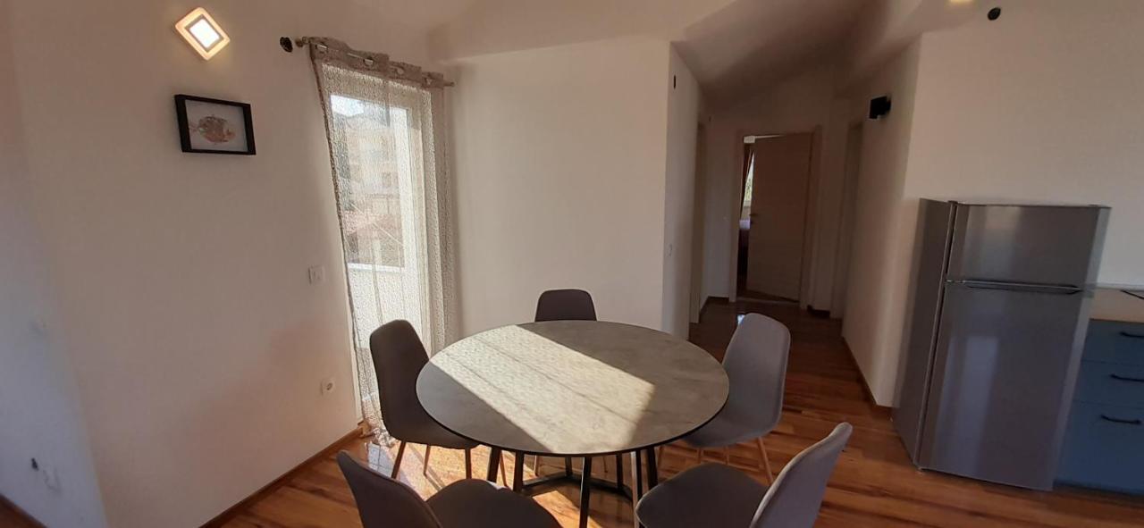 Apartmani Rita Slatine Bagian luar foto