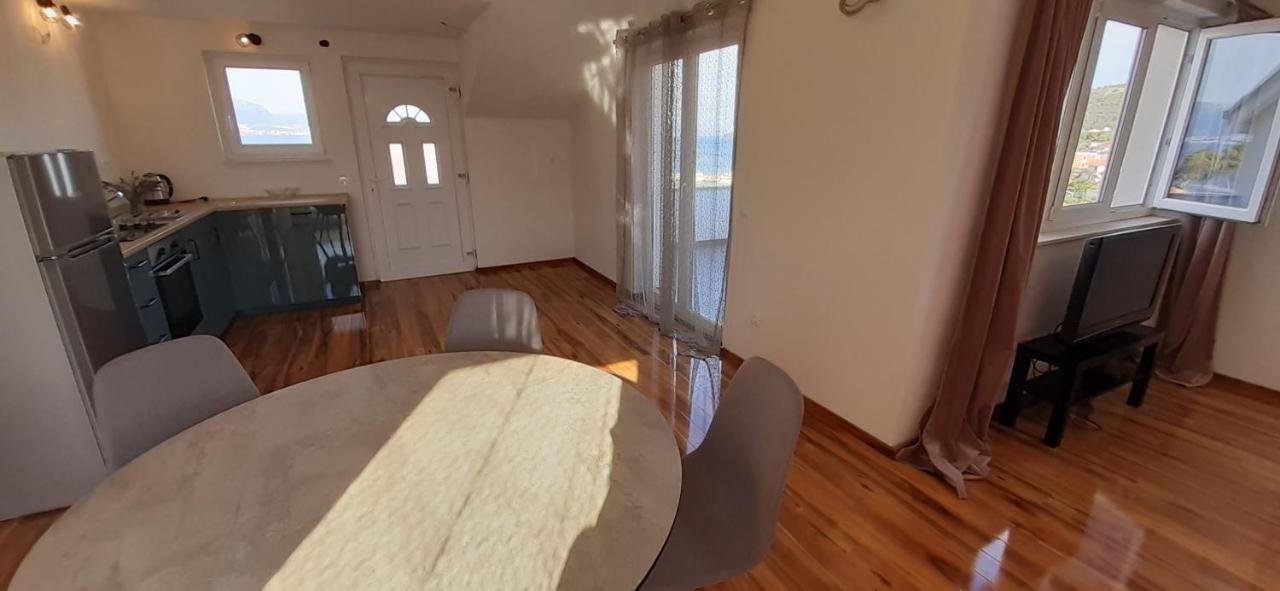 Apartmani Rita Slatine Bagian luar foto