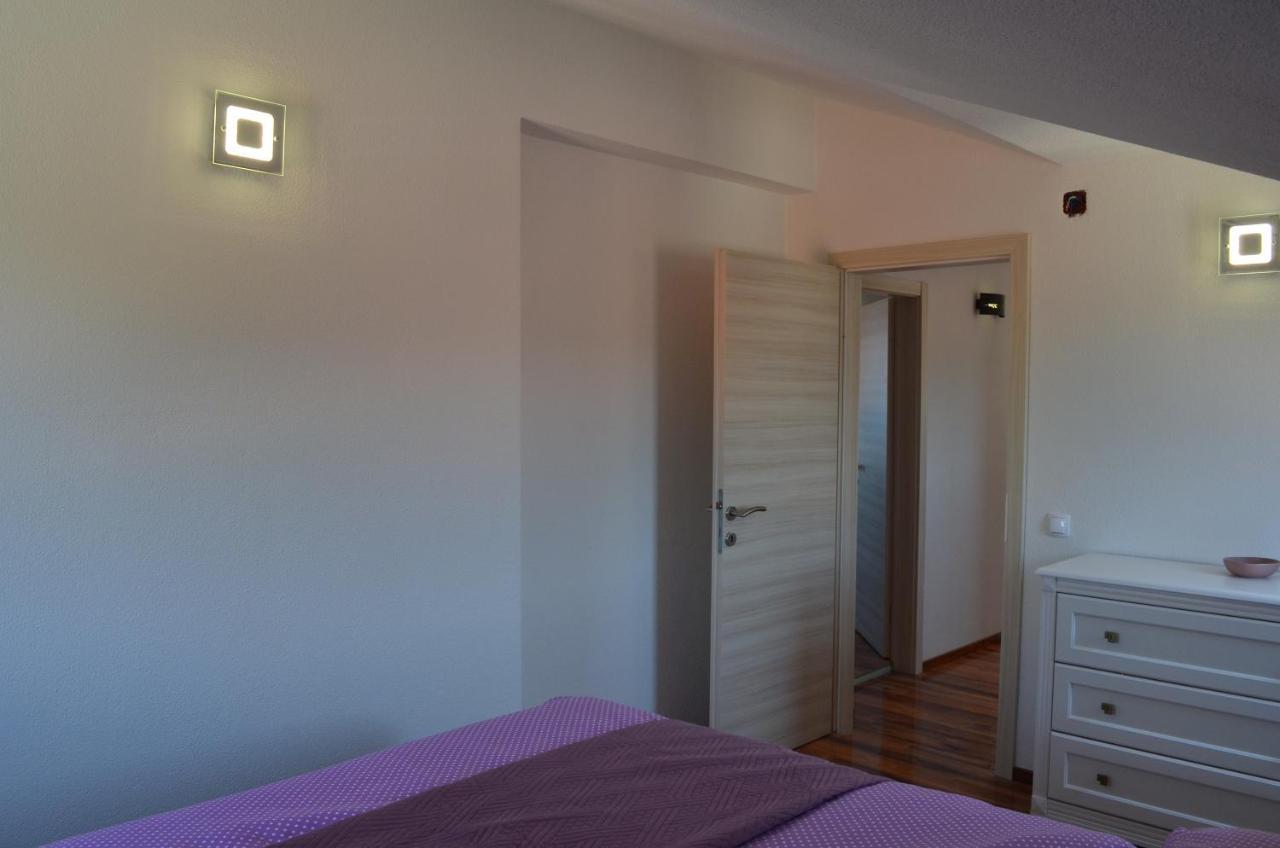 Apartmani Rita Slatine Bagian luar foto