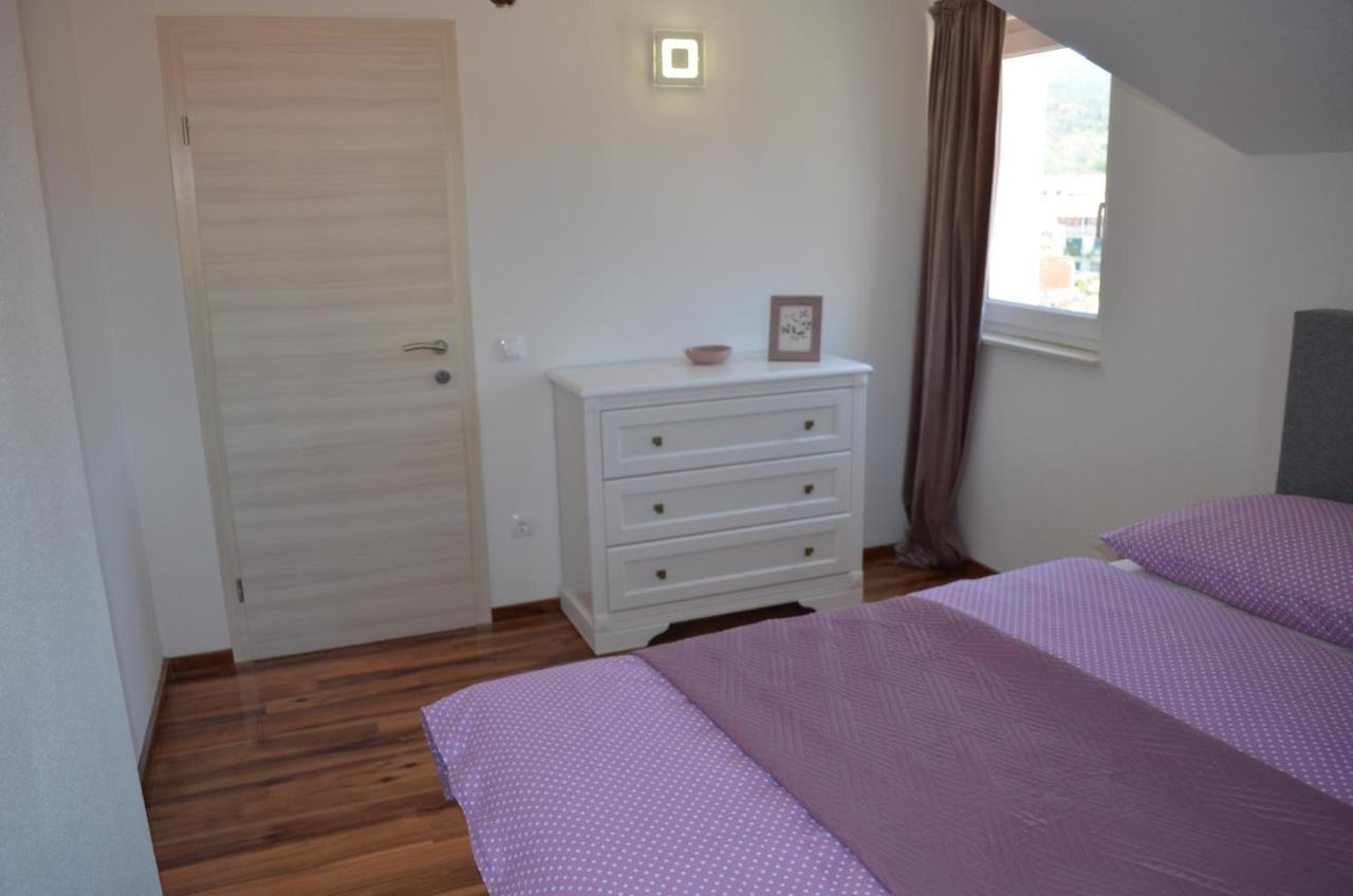 Apartmani Rita Slatine Bagian luar foto
