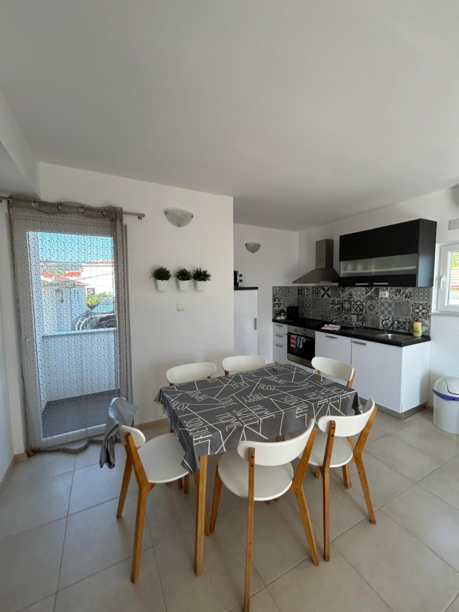 Apartmani Rita Slatine Bagian luar foto