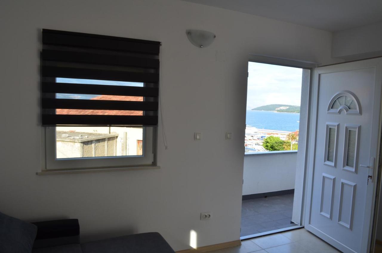 Apartmani Rita Slatine Bagian luar foto